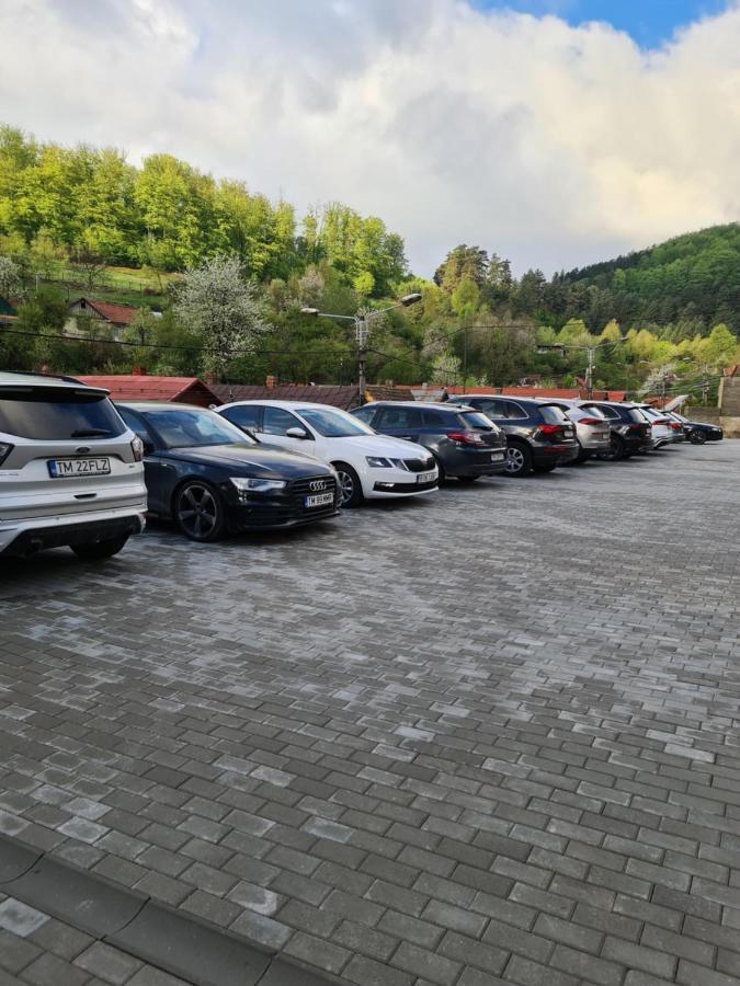 Casa Piri Otel Anina Dış mekan fotoğraf