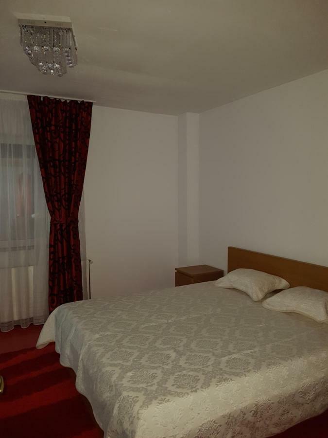 Casa Piri Otel Anina Dış mekan fotoğraf