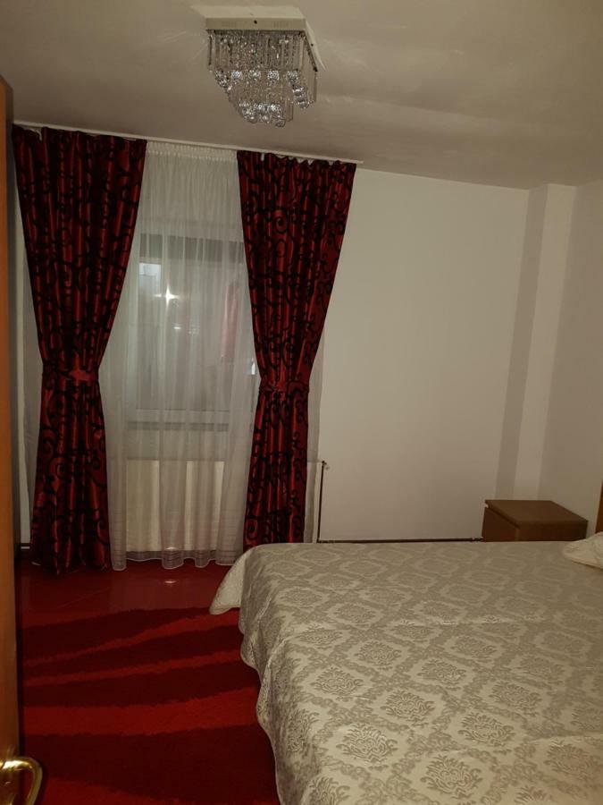 Casa Piri Otel Anina Dış mekan fotoğraf