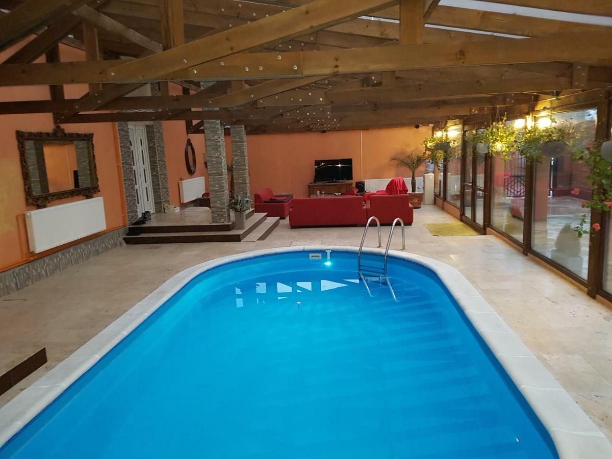 Casa Piri Otel Anina Dış mekan fotoğraf